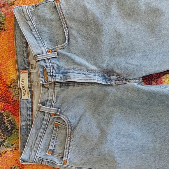 LEVI'S  550 34X34  Men's Relaxed Fit 100% Cotton  Lighter Wash Jeans EUC - Picture 5 of 8